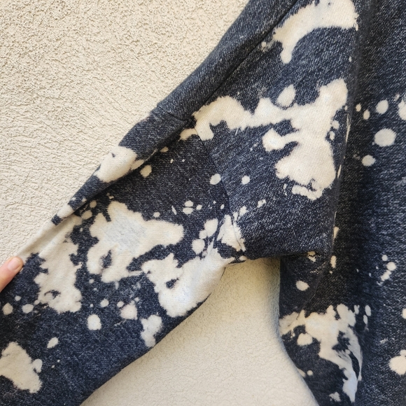 Women's Cropped Sweater Medium Blue  Grunge Safety Pins Bleach Spotted Boho Top - Picture 6 of 9